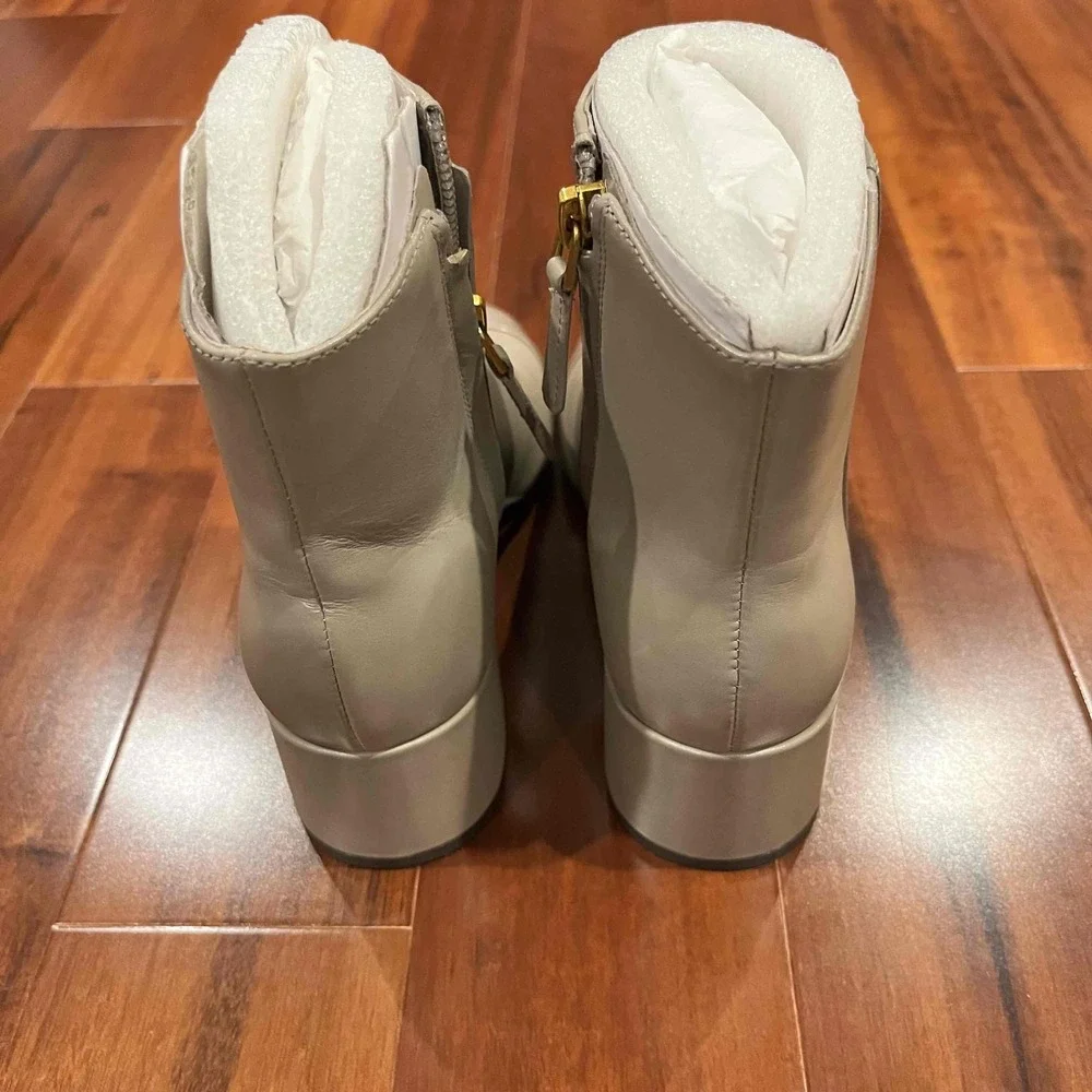 Tory Burch Boots Shoes New NIB Shelby Dust Storm 50mm Women Shoe Taupe Gray Sz 5